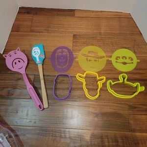 Pampered Chef Toy Story Pancake Set